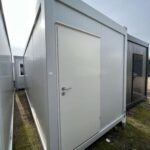 Conteneur de douche 6,00 x 2,43m avec 6 douches