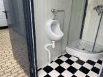 Conteneur sanitaire 4x2m WC double avec douches – Image 11