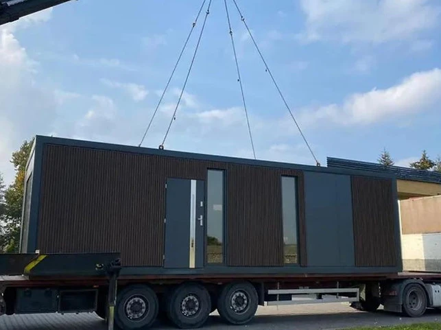 3c2830_6a5449d1c82f4b6ab0f49e328a12c7dcmv2.webp Tiny house 35 m², clé en main standard – Image 1