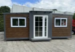 Tiny House mit zwei Schlafzimmern und Küche 2024