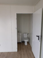 Conteneur social de bureau 6 × 6 m -36 m² avec WC et kitchenette – Image 9
