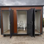 Container Sanitaire Pavillon WC avec Triple Cabine